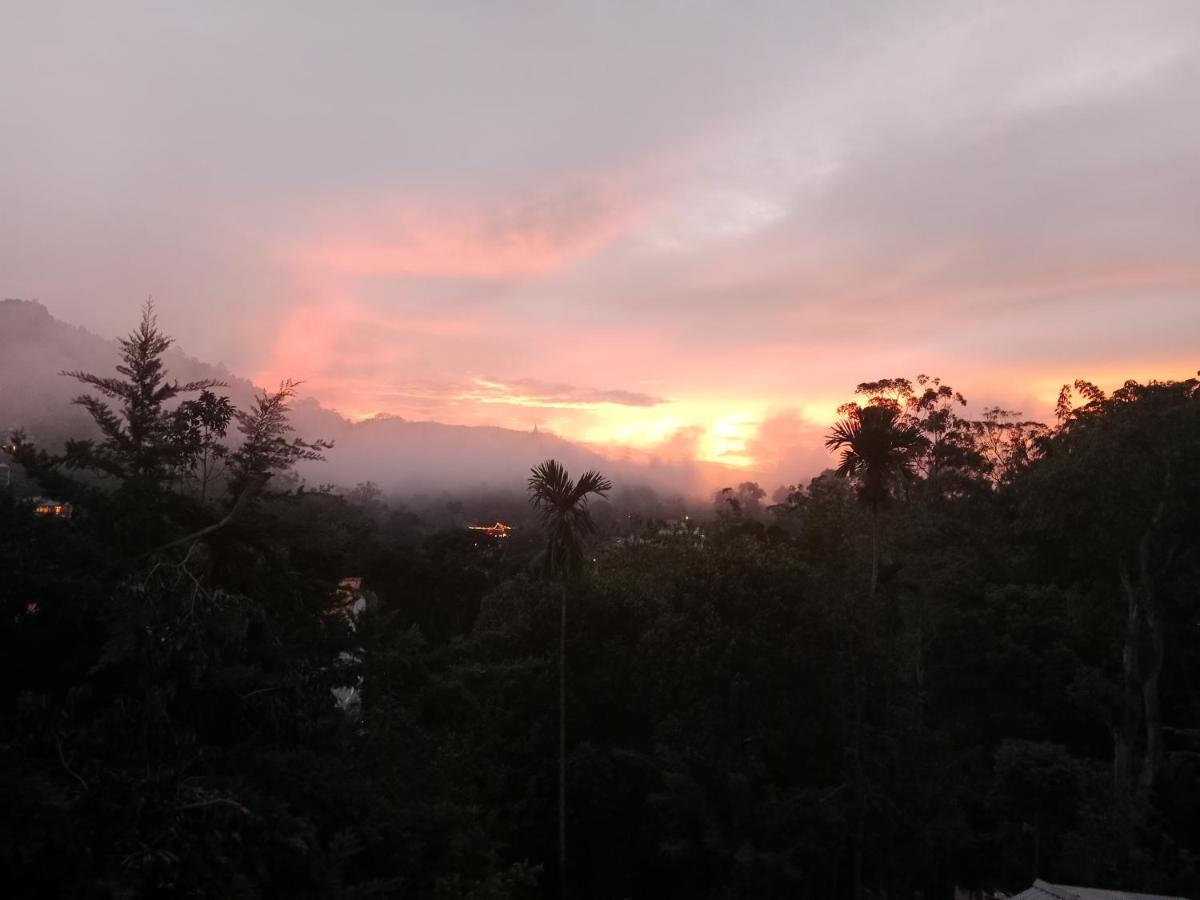 Ella Glory Inn ภายนอก รูปภาพ